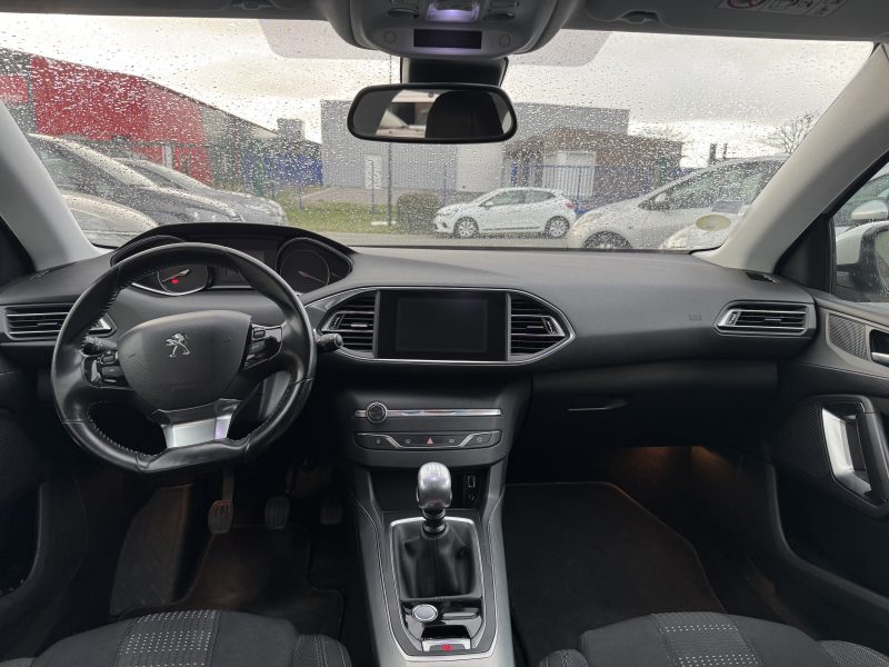 PEUGEOT 308 2016