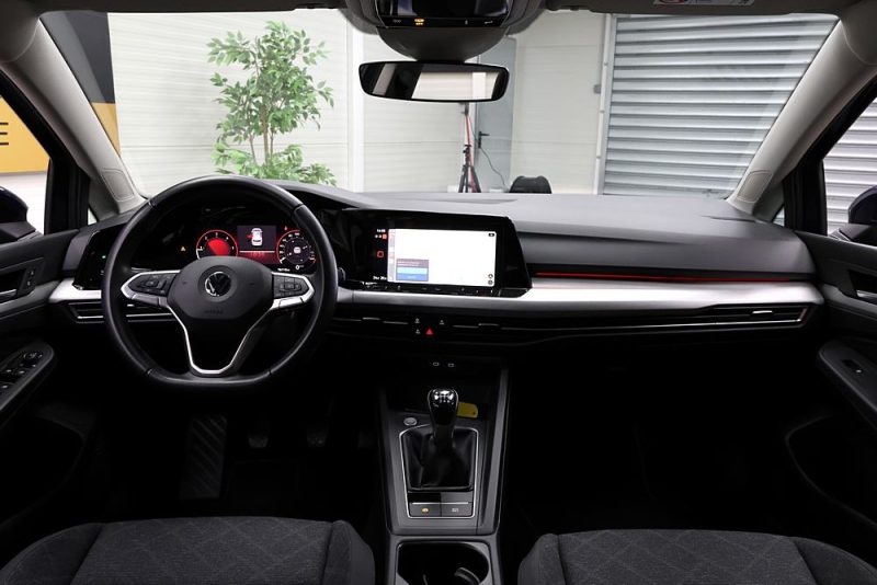 VOLKSWAGEN Golf 2021