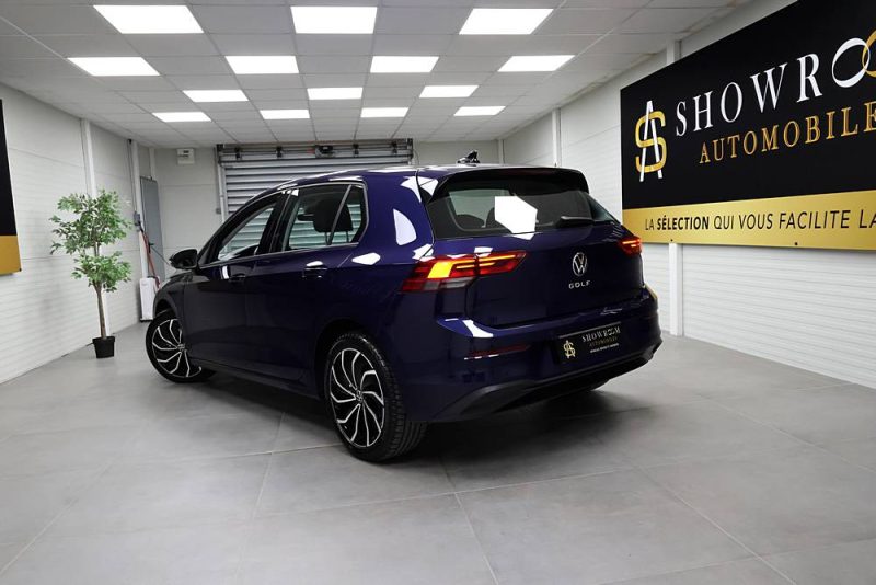 VOLKSWAGEN Golf 2021