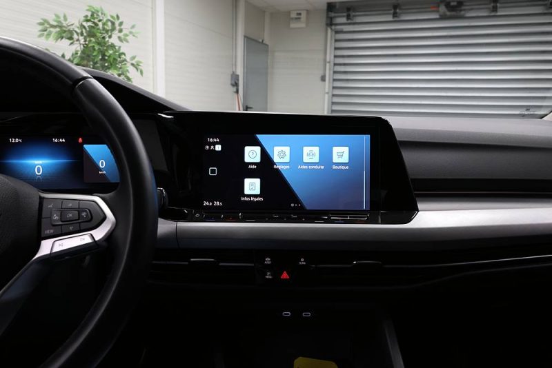 VOLKSWAGEN Golf 2021