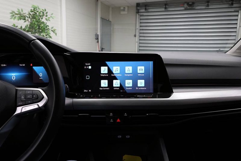 VOLKSWAGEN Golf 2021