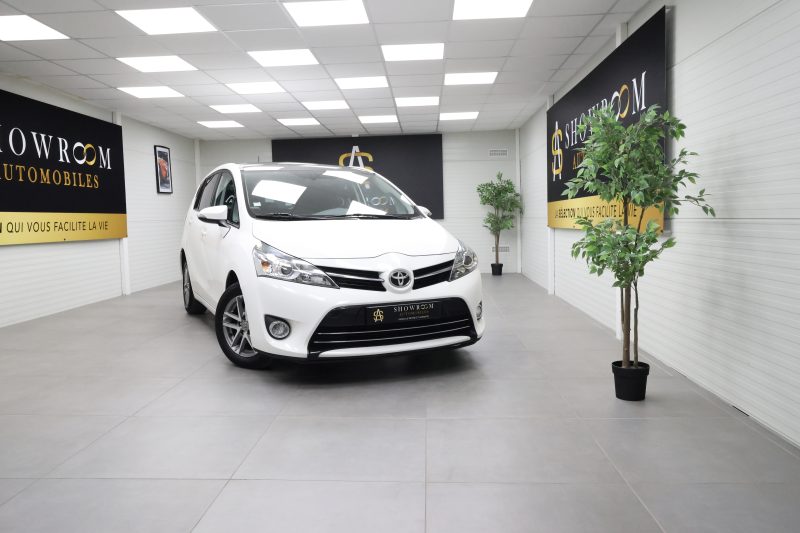 TOYOTA Verso 2015