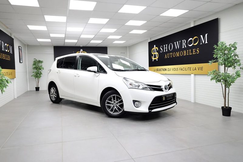 TOYOTA Verso 2015