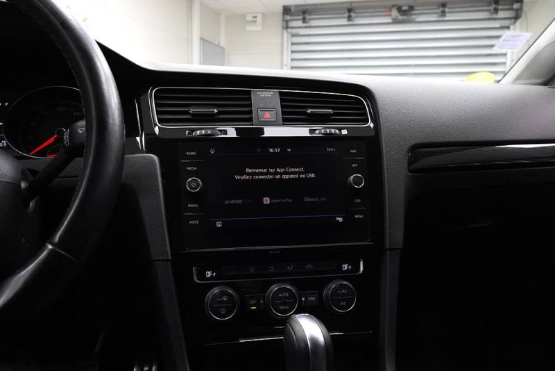 VOLKSWAGEN Golf 2017