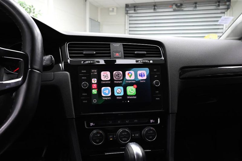 VOLKSWAGEN Golf 2017