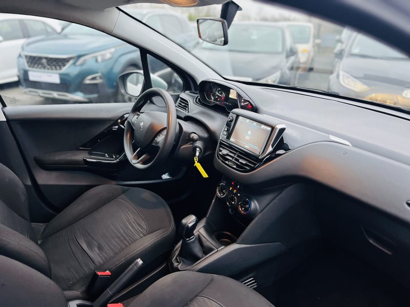 PEUGEOT 208 ACTIVE BUSINESS 1.5 BlueHDi 100ch