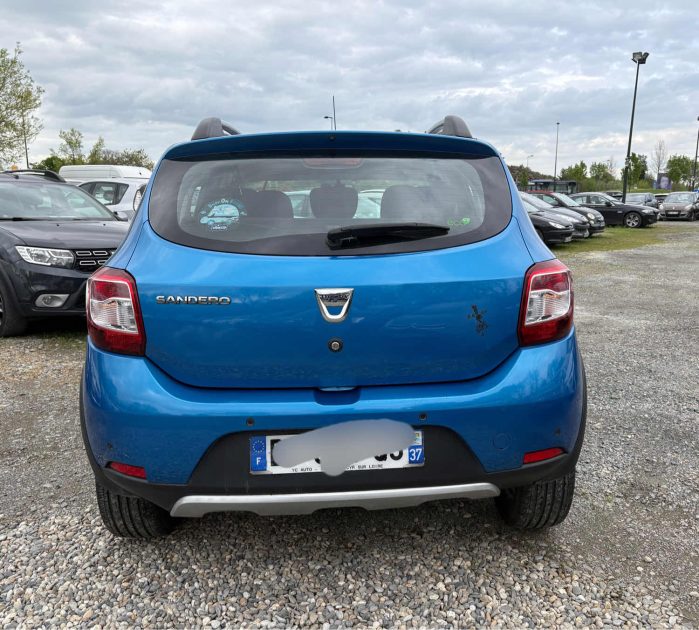 DACIA SANDERO 2015