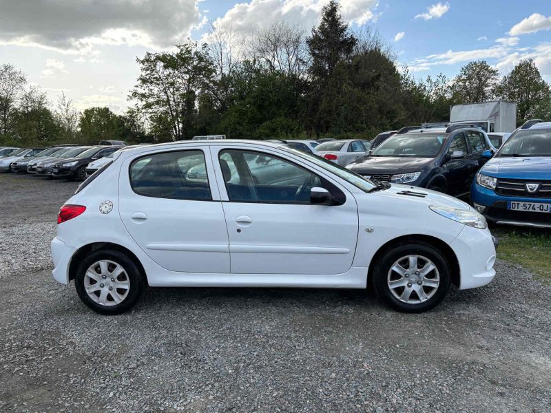 PEUGEOT 206+ 2010