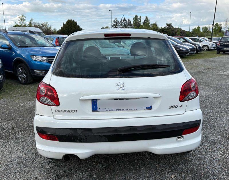 PEUGEOT 206+ 2010