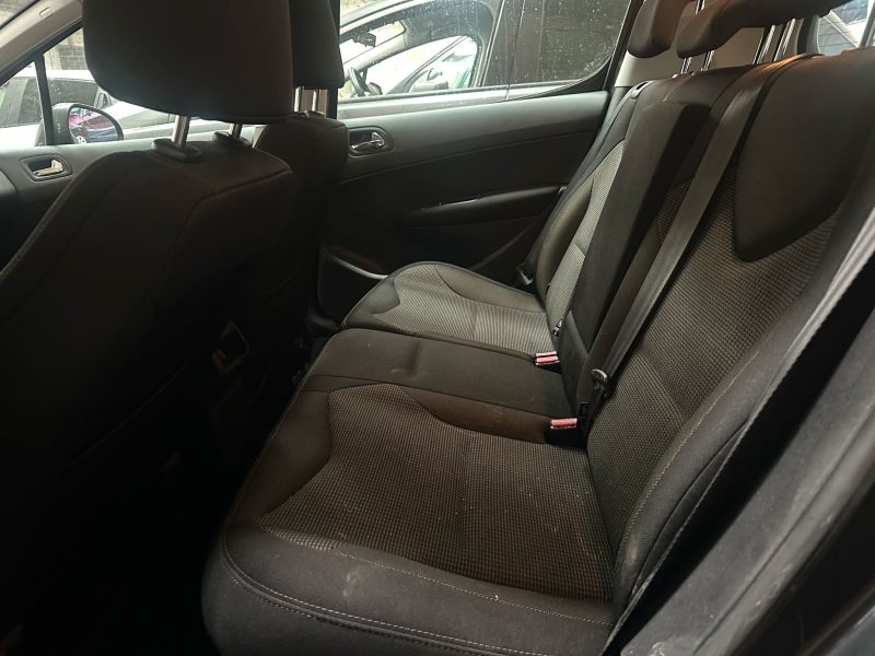 PEUGEOT 308 1.6 HDi 92 CV  2013