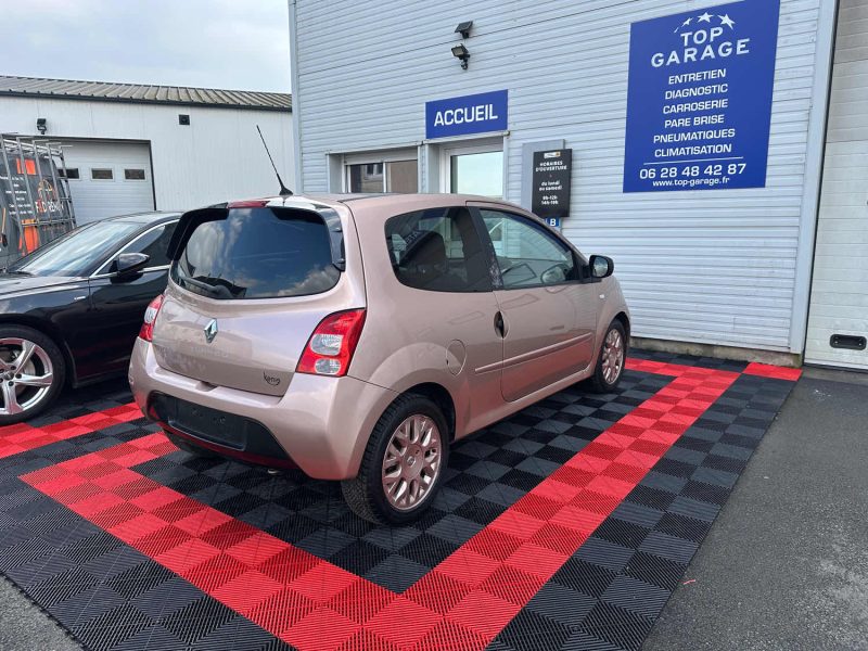 RENAULT TWINGO II 2011