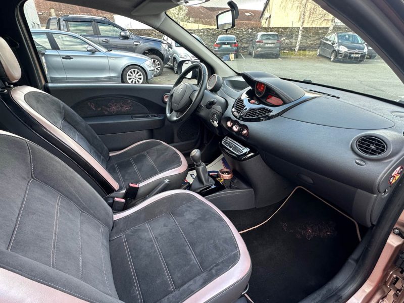 RENAULT TWINGO II 2011