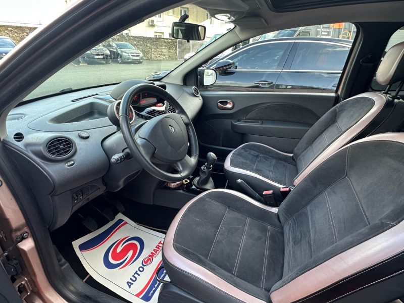 RENAULT TWINGO II 2011