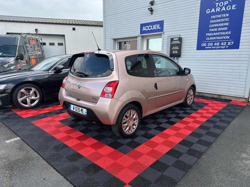 RENAULT TWINGO II 2011
