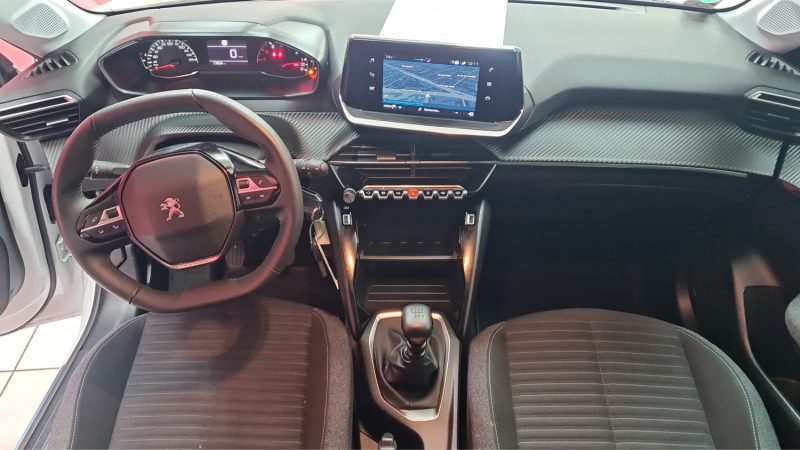 Peugeot 208 STYLE 1.2 PureTech 100CV BVM6/1ERE MAIN/EXPORT ALGERIE - 3 ANS/VENTE HORS TAXES 