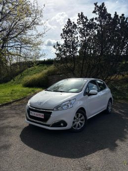 PEUGEOT 208 2018