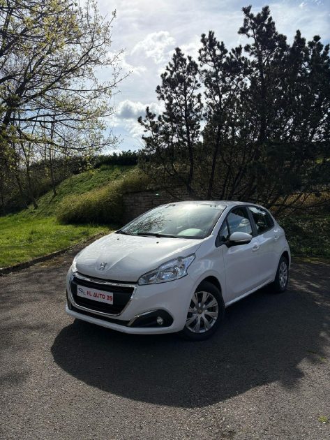 PEUGEOT 208 2018