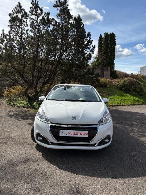 PEUGEOT 208 2018