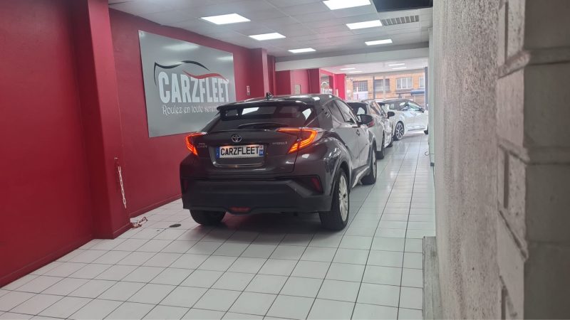 Toyota C-HR SUV COLLECTION 122cv /TVA RECUPERABLE/1 ERE MAIN