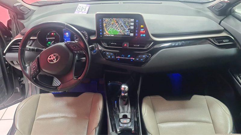 Toyota C-HR SUV COLLECTION 122cv /TVA RECUPERABLE/1 ERE MAIN