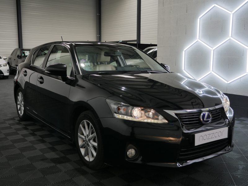 LEXUS CT200H 2012