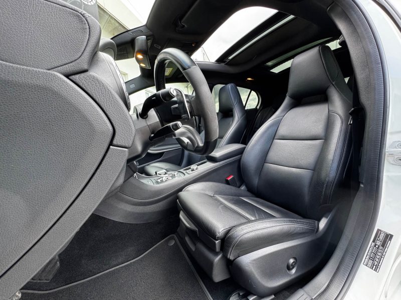 MERCEDES GLA 45 AMG 381CH 4MATIC GARANTIE 12MOIS