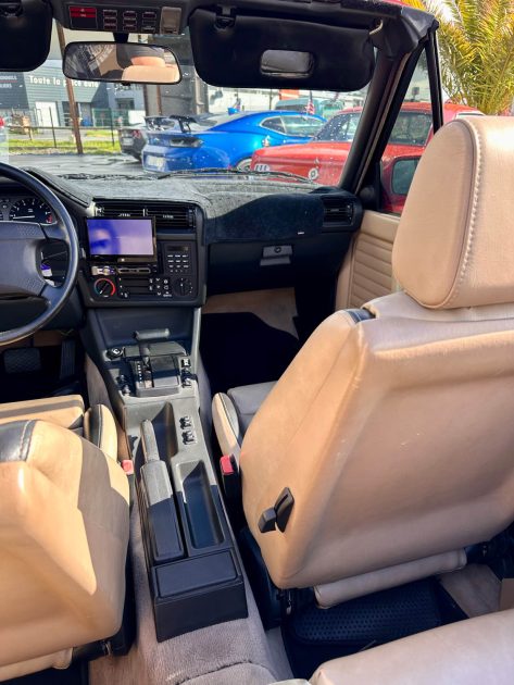 BMW  SERIE 3 E30 325 iA CABRIOLET 1990