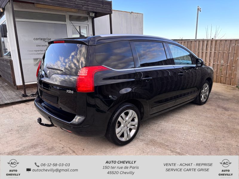 PEUGEOT 5008 2010