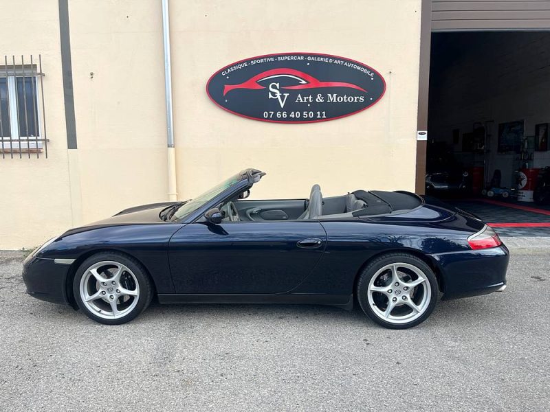 PORSCHE 911 Carrera Cabriolet - 2004