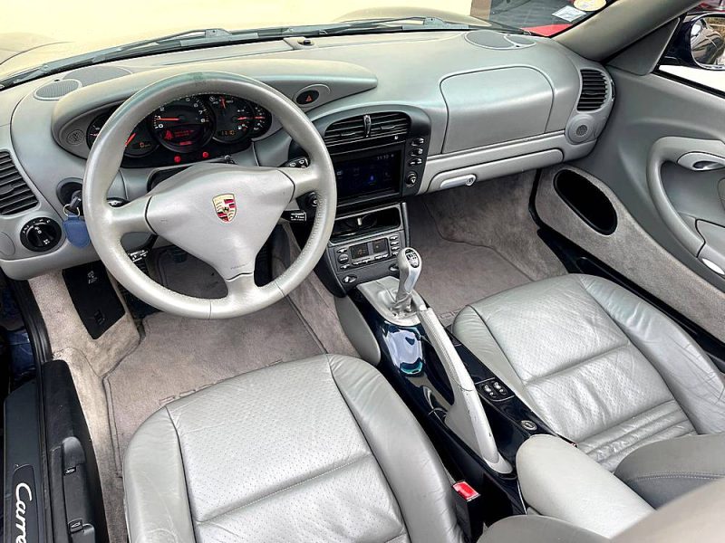 PORSCHE 911 Carrera Cabriolet - 2004