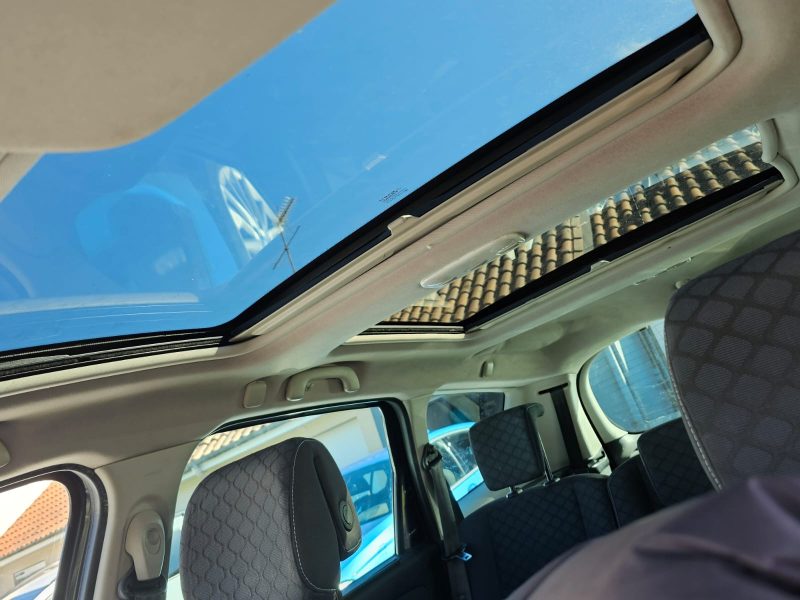 RENAULT MEGANE SCENIC 2009