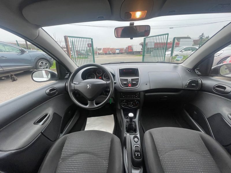 PEUGEOT 206+ 2010 1.4I PACK LIMITED