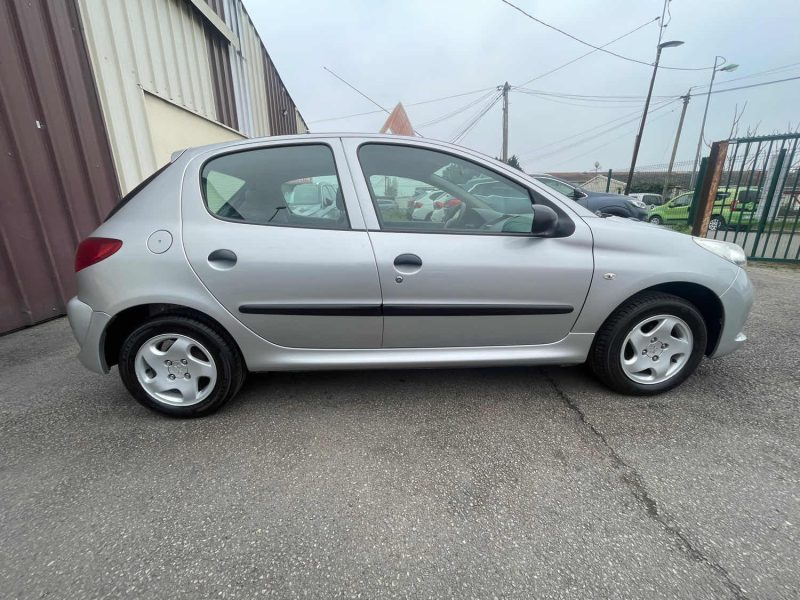 PEUGEOT 206+ 2010 1.4I PACK LIMITED