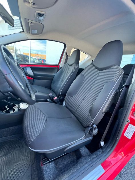 PEUGEOT  107 2012 1.0 68cv / Boita Automatique / Moteur à Chaine / CT OK 