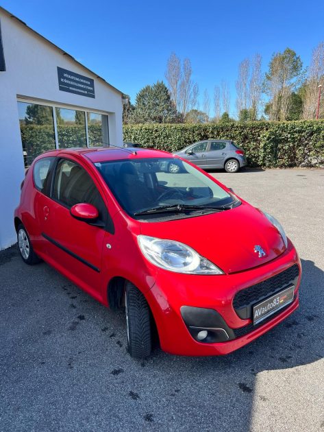 PEUGEOT  107 2012 1.0 68cv / Boita Automatique / Moteur à Chaine / CT OK 