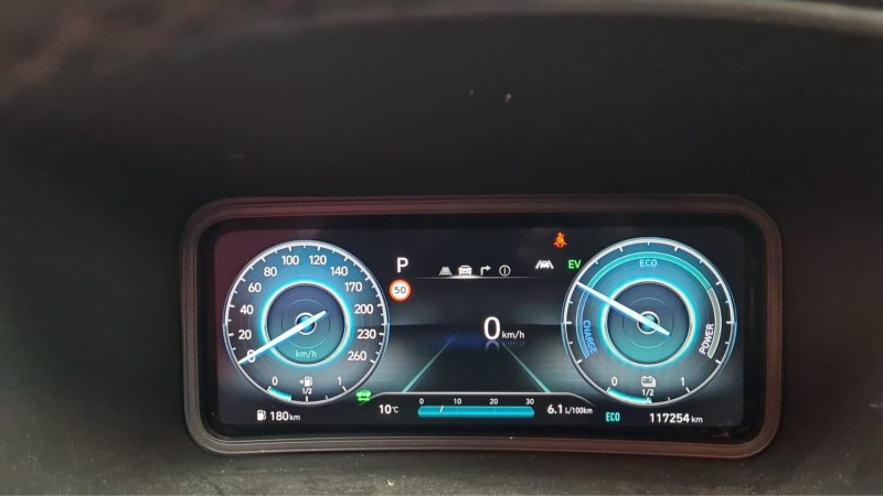 Hyundai KONA PHASE 2 SUV HYBRIDE 1.6 DCT6 CREATIVE/TVA RECUPERABLE/1 ERE MAINCARZFLEET 94 Spécialist