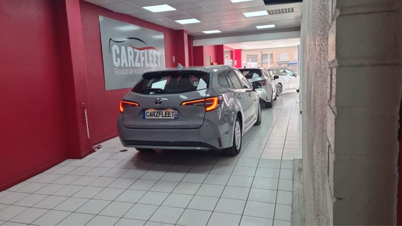 Toyota COROLLA TOURING SPORTS DYNAMIC BUSINESS 122cv GRIS NARDO/TVA RECUPERABLE/1 ERE MAIN