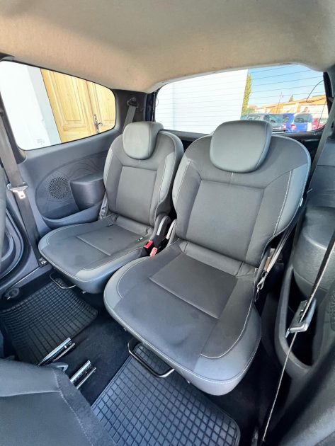 RENAULT  TWINGO 2 2011 1.2 LEV 75CV / Distribution OK / Révisée / CT OK 