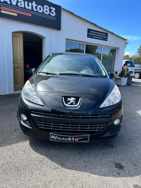 PEUGEOT  207 2011 1.4 Vti 95CV Urban / Moteur à Chaine / CT OK / Révisée 