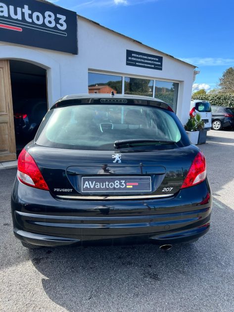 PEUGEOT  207 2011 1.4 Vti 95CV Urban / Moteur à Chaine / CT OK / Révisée 