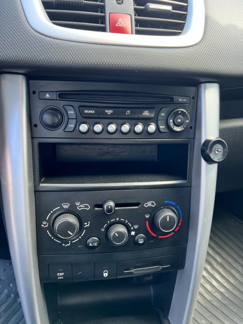 PEUGEOT  207 2011 1.4 Vti 95CV Urban / Moteur à Chaine / CT OK / Révisée 