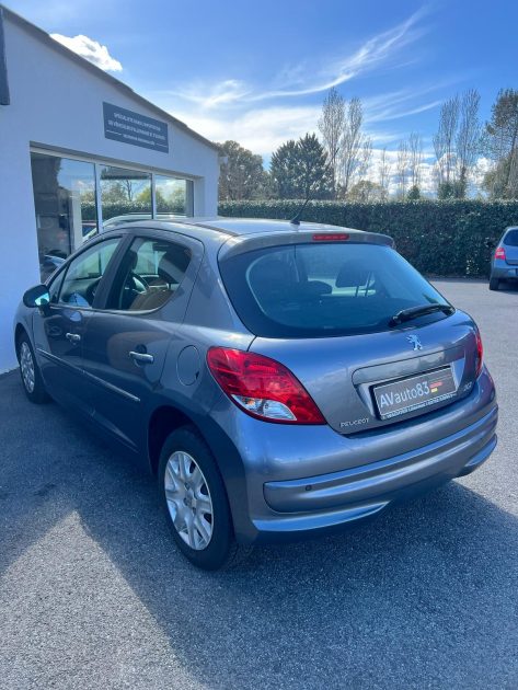 PEUGEOT  207 2012 1.4Vti 95CV Urban / Kit Chaine Neuf / Révisée / CT OK 