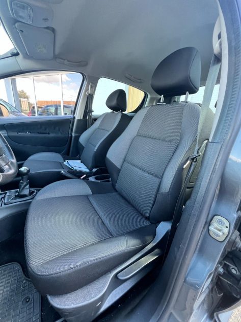 PEUGEOT  207 2012 1.4Vti 95CV Urban / Kit Chaine Neuf / Révisée / CT OK 