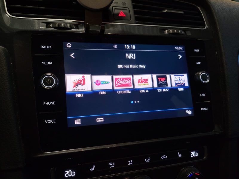 VOLKSWAGEN GOLF 1.5 TSI 150cv CONFORTLINE / SUIVI OK / SIEGES CHAUFFANTS /KEYLESS