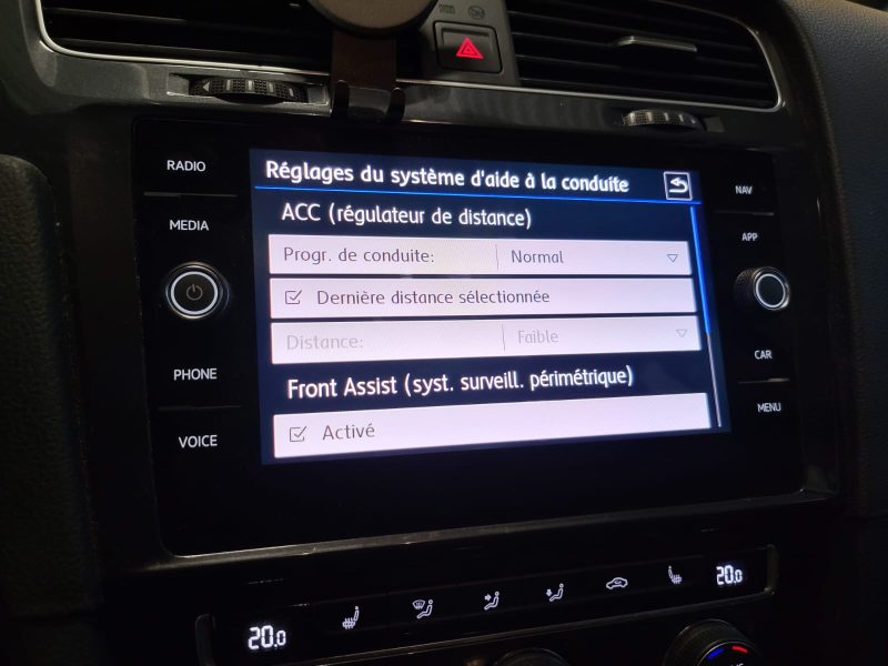 VOLKSWAGEN GOLF 1.5 TSI 150cv CONFORTLINE / SUIVI OK / SIEGES CHAUFFANTS /KEYLESS