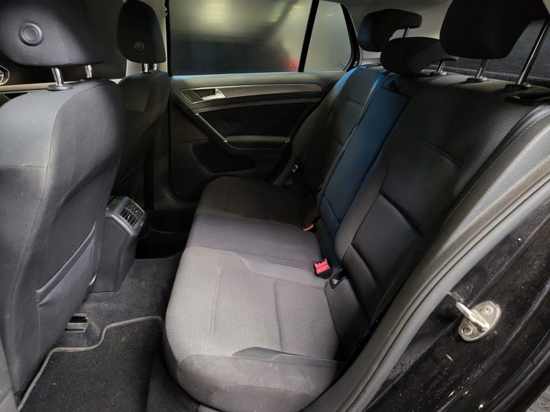 VOLKSWAGEN GOLF 1.5 TSI 150cv CONFORTLINE / SUIVI OK / SIEGES CHAUFFANTS /KEYLESS