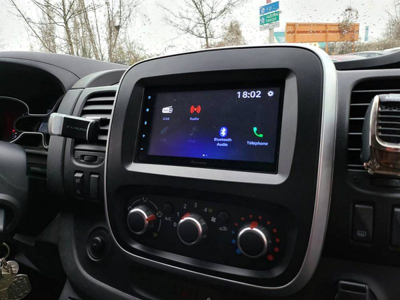 RENAULT TRAFIC 2.0 DCI 16V L2H1 PHASE 2 / APPLE CARPLAY + ATTELAGE /