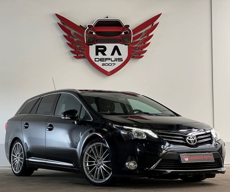 TOYOTA AVENSIS Limited Edition 147CH