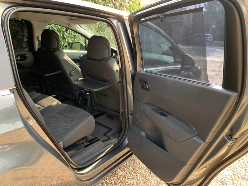 PEUGEOT 5008 2013 1.6 HDI