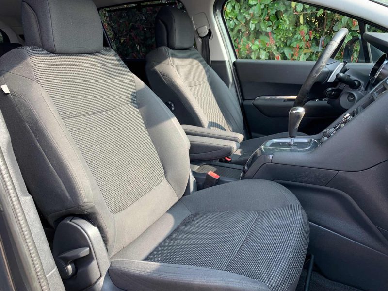 PEUGEOT 5008 2013 1.6 HDI